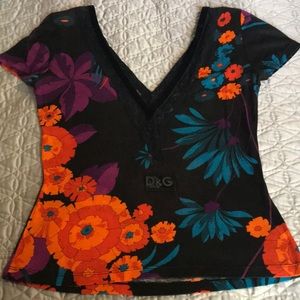 Dolce and Gabbana double v top 😍😍😍